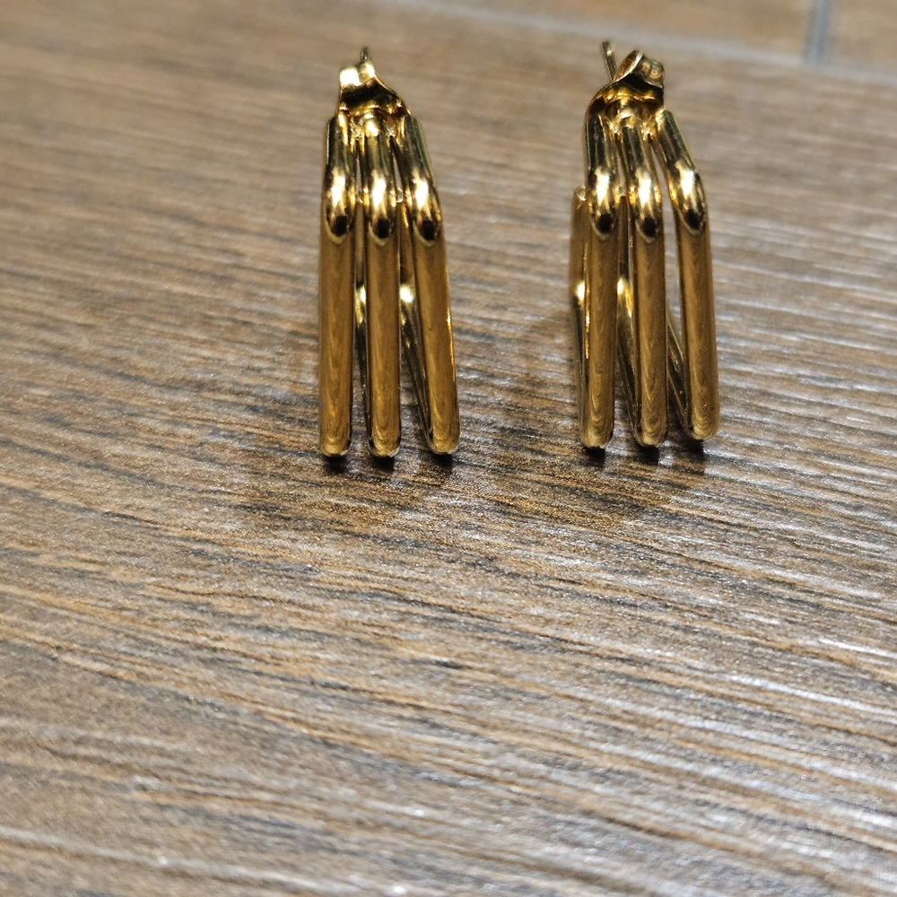 Triple Loop Earring - Set Small And Medium Huggies - image 3